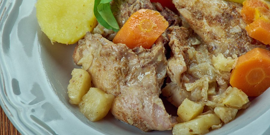 Stuffat-tal-Fenek: il piatto nazionale maltese